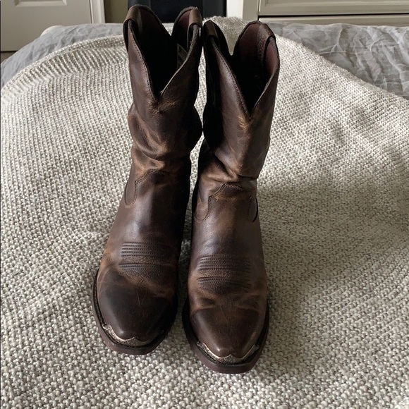 Boots - Picture 5 of 7